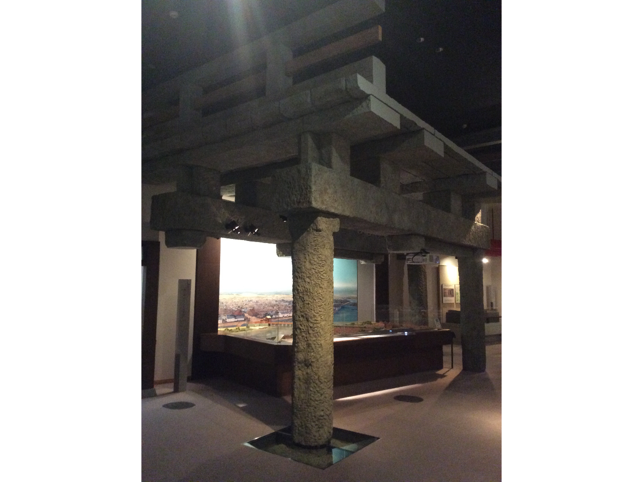 半石半木の珍しい九十九橋。