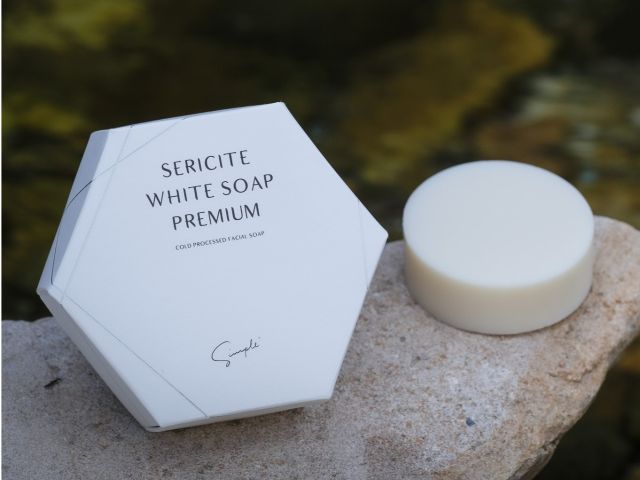 セリサイト配合のフェイシャルソープと石鹸置きのギフトセットも人気です!