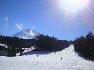 Enjoy Ski & Snow with the view of Mt. Fuji