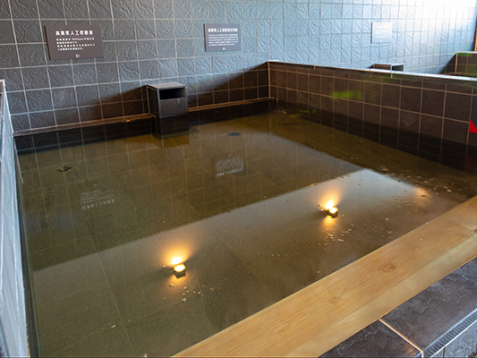 シュワシュワの炭酸風呂は老若男女問わず大人気です!