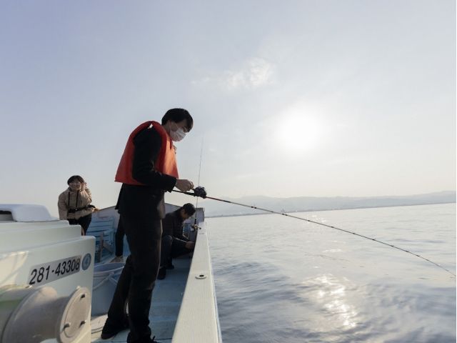 瀬戸内船釣り 釣りを初めて楽しむ方へ 手ぶら半日コース 初心者 ファミリー 女性に大人気プランです 遊漁船 伸 じゃらん遊び体験 瀬戸内船釣り 釣りを初めて楽しむ方へ 手ぶら半日コース 初心者 ファミリー 女性に大人気プランです 遊漁船 伸 じゃらん遊び体験