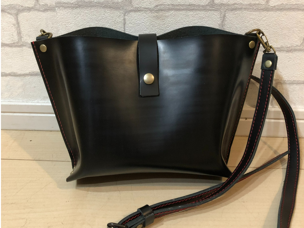 }`tU[V_[obN@i4F炨DȊv̐FIׂ܂j