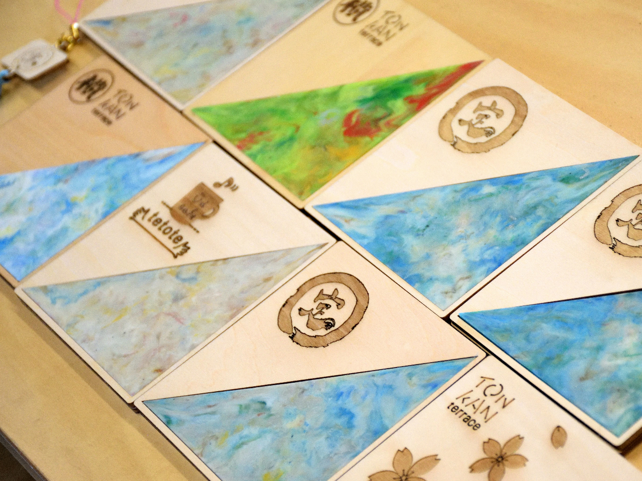 [U[Jbg؂̔Ƒgݍ킹AbvTCNR[X^[