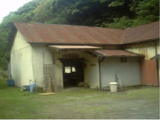 岩殿寺窯から数多くの陶芸家を輩出しております、ぜひ一度お立ち寄りください♪