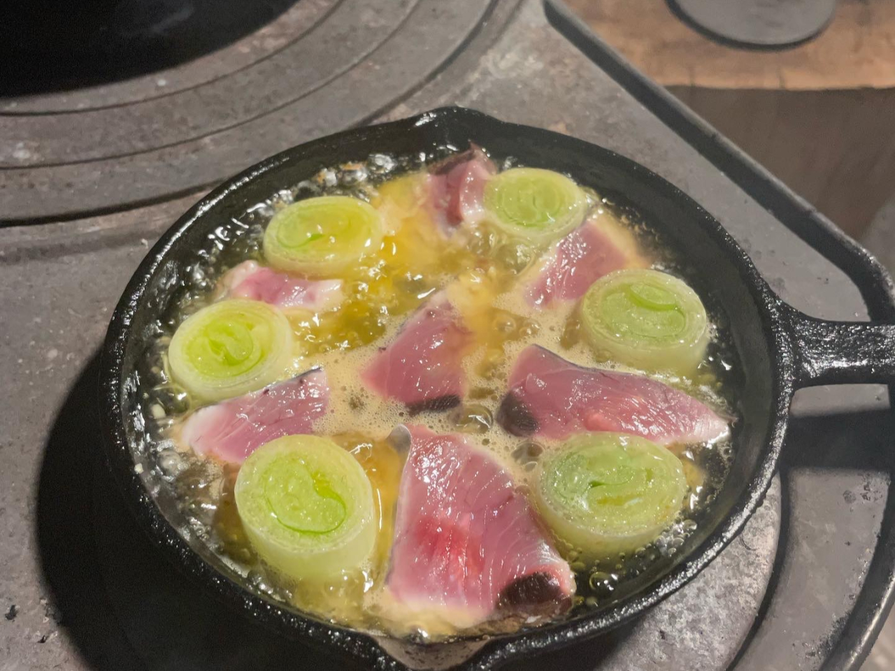 FaC̋ނgAAq[WłIIʐ^́AJcĨAq[WB͓y˂ƓNIeB̃JcIɓ̂łII