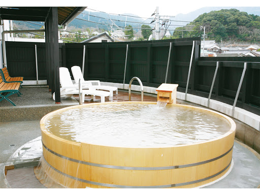 {݂Ak30b̏ꏊɁA򂪂̂ŁABBQ͂邱ƂłłII