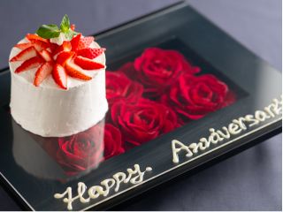 アニバーサリーケーキで大切な日のお祝いをお手伝い♪