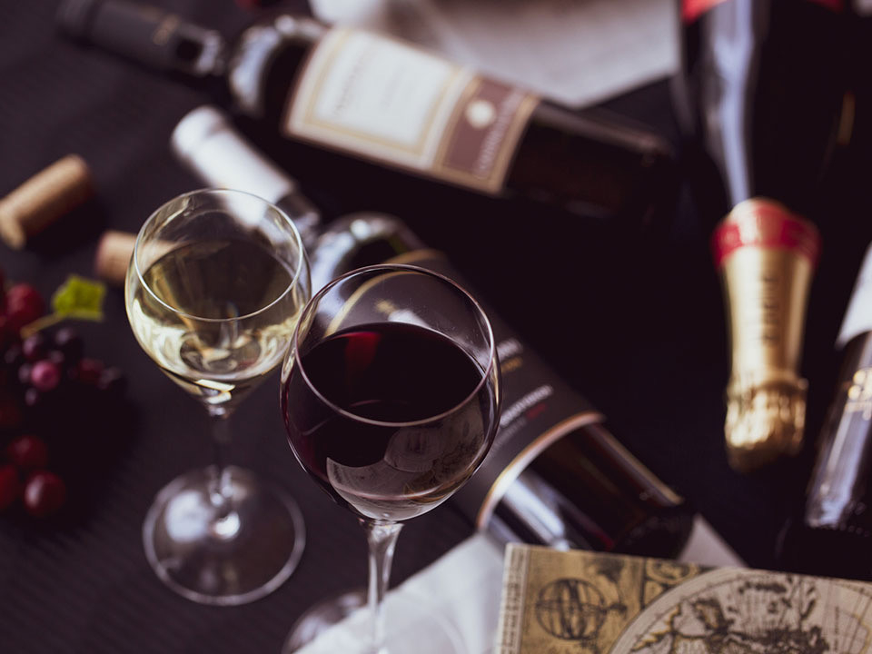 �h�����N�̓X�p�[�N�����O���C����r�[���A�J�N�e�������D���Ȃ��̂����D���Ȃ����y���߂�t���[�t���[�ł���