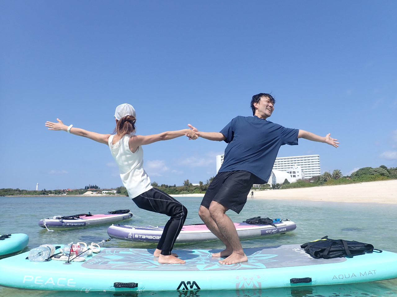 沖縄/読谷村・恩納村】SUPヨガ！沖縄の綺麗な海を眺めながら心身ともに