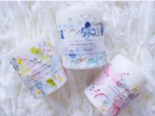 環境にも体にも優しいナチュラル派にもオススメな暖かみのあるキャンドルです