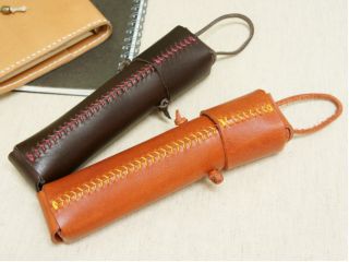 ベースボールステッチで作りますので、手縫いならではの雰囲気が可愛い!!