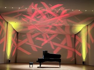 動画撮影、配信、記念日のイベントなどお好きな用途でご利用可能です。お気軽にお問い合わせくださいませ。