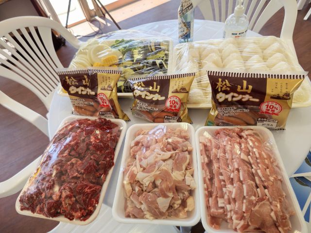 大迫力の肉のBBQ