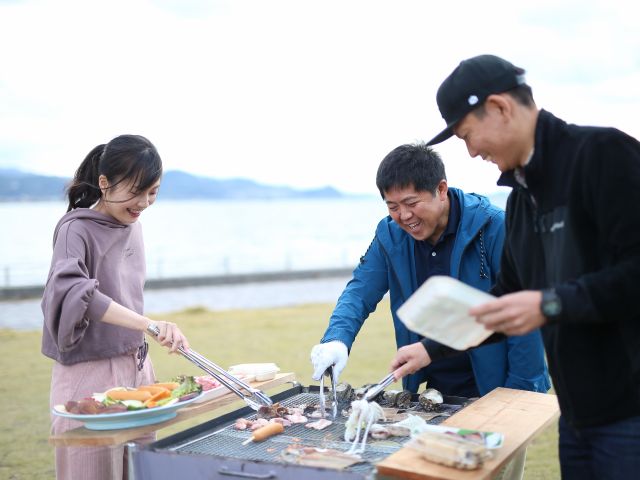 外で食べると美味しいな