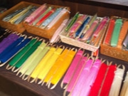 【お好みの糸で手織り体験*オリジナルコースター作り/お持ち帰りOK】恐竜博物館よ...