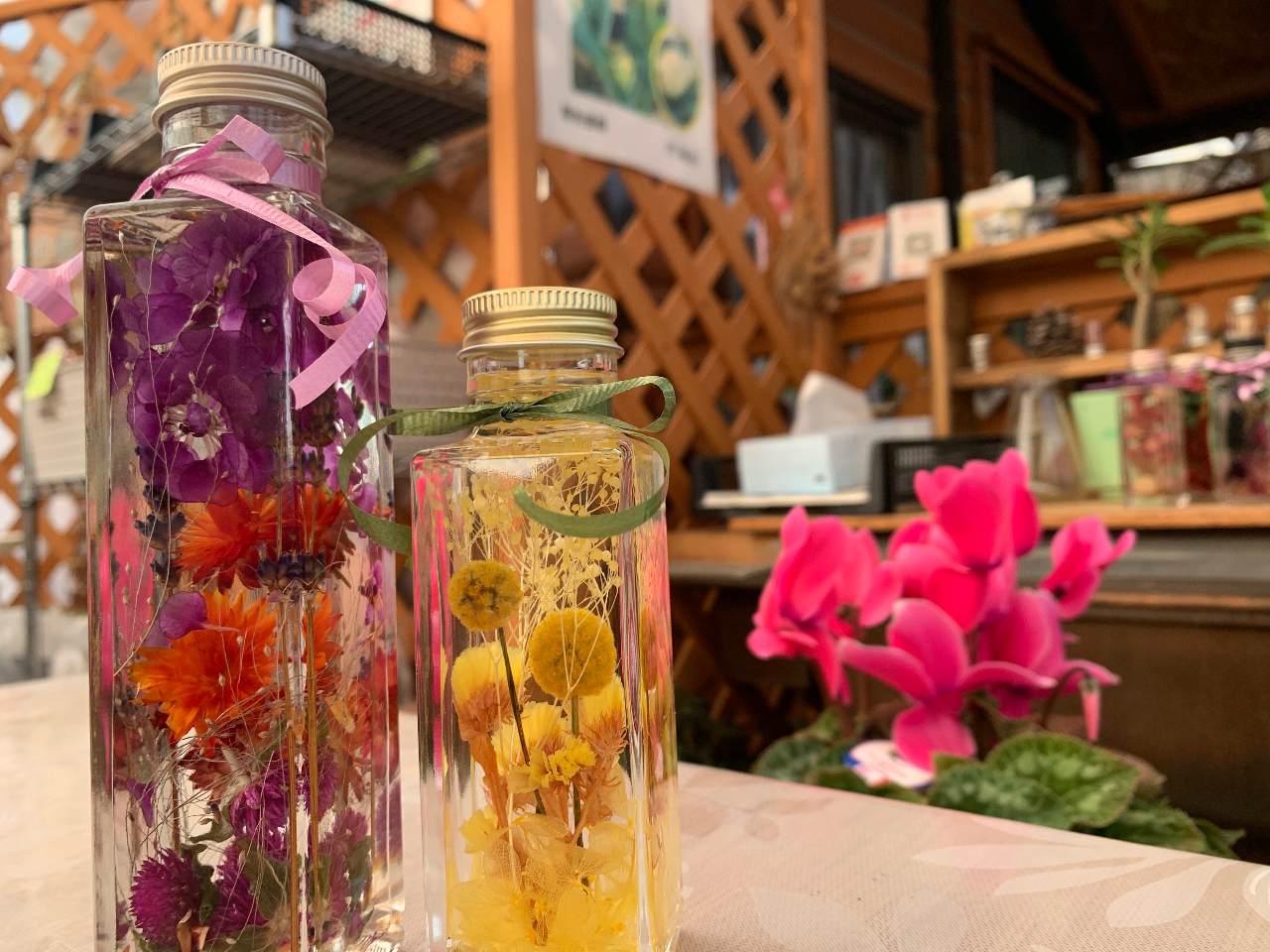 【北海道・東神楽町】花のまちで楽しむ魅惑のハーバリウム製作体験♪《大・小2本セッ...