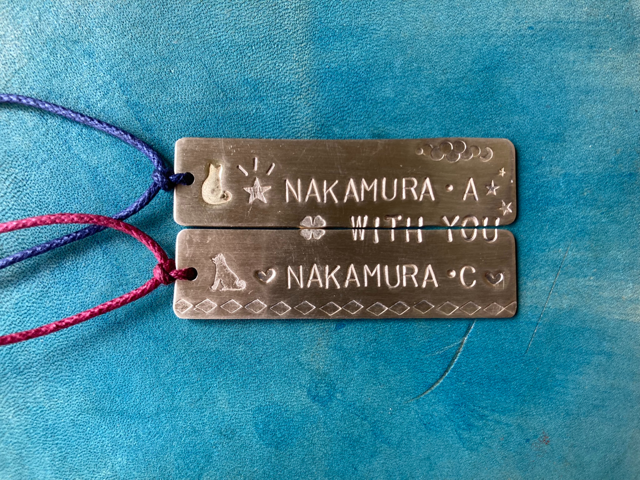 カップル向けネームチャーム作り!カップルのお客様のアイディアから誕生しました。デ...