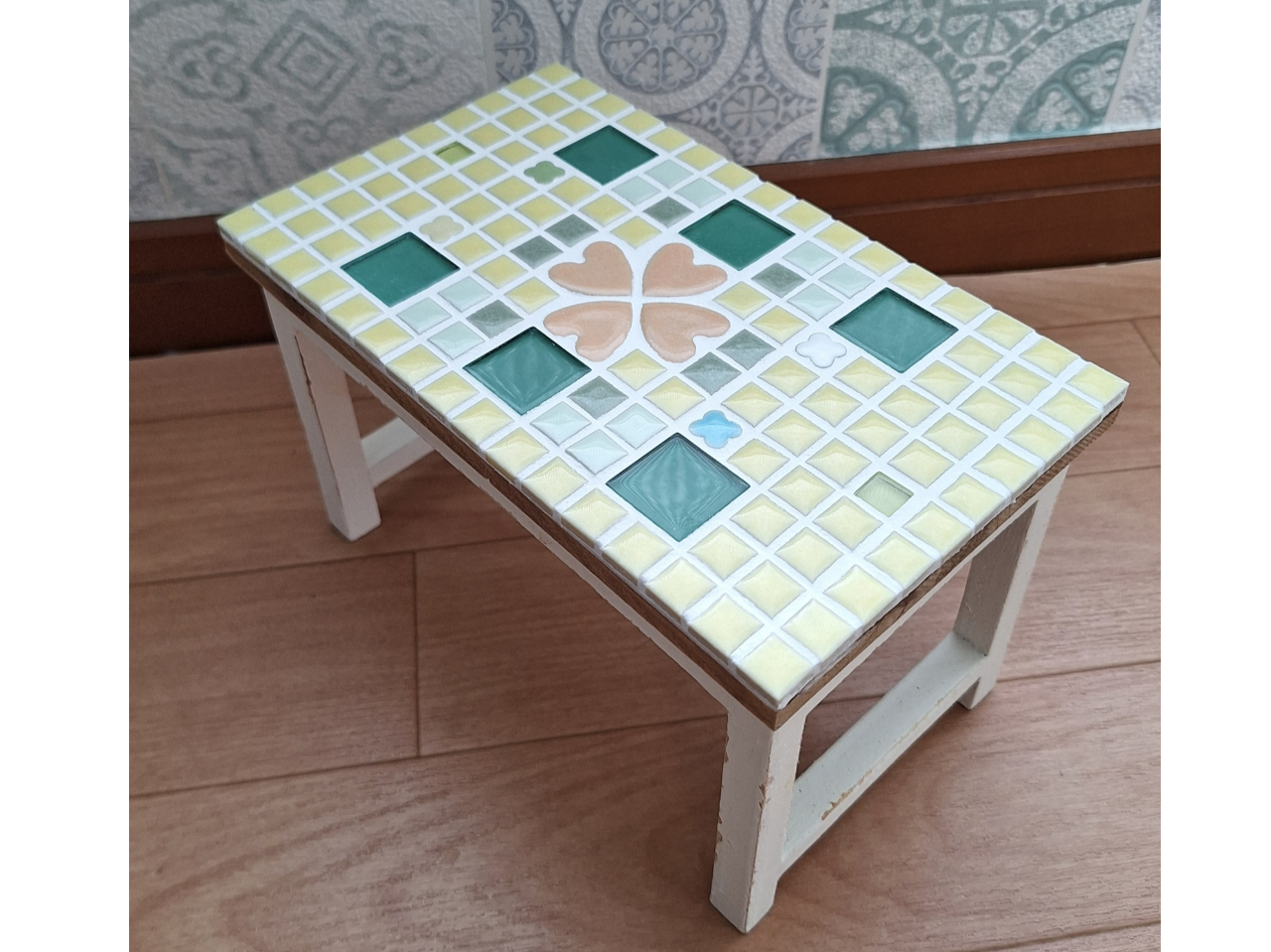 傱ƂĂ킢~j`Ae[u̓CeAG݂ƂĐlCłB