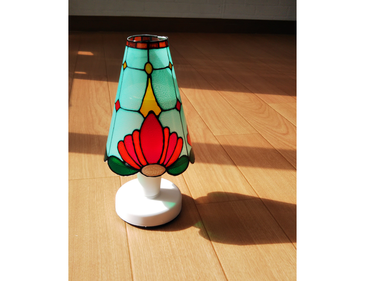 作品例: 立体のランプシェードもディンプルアートで作れます。