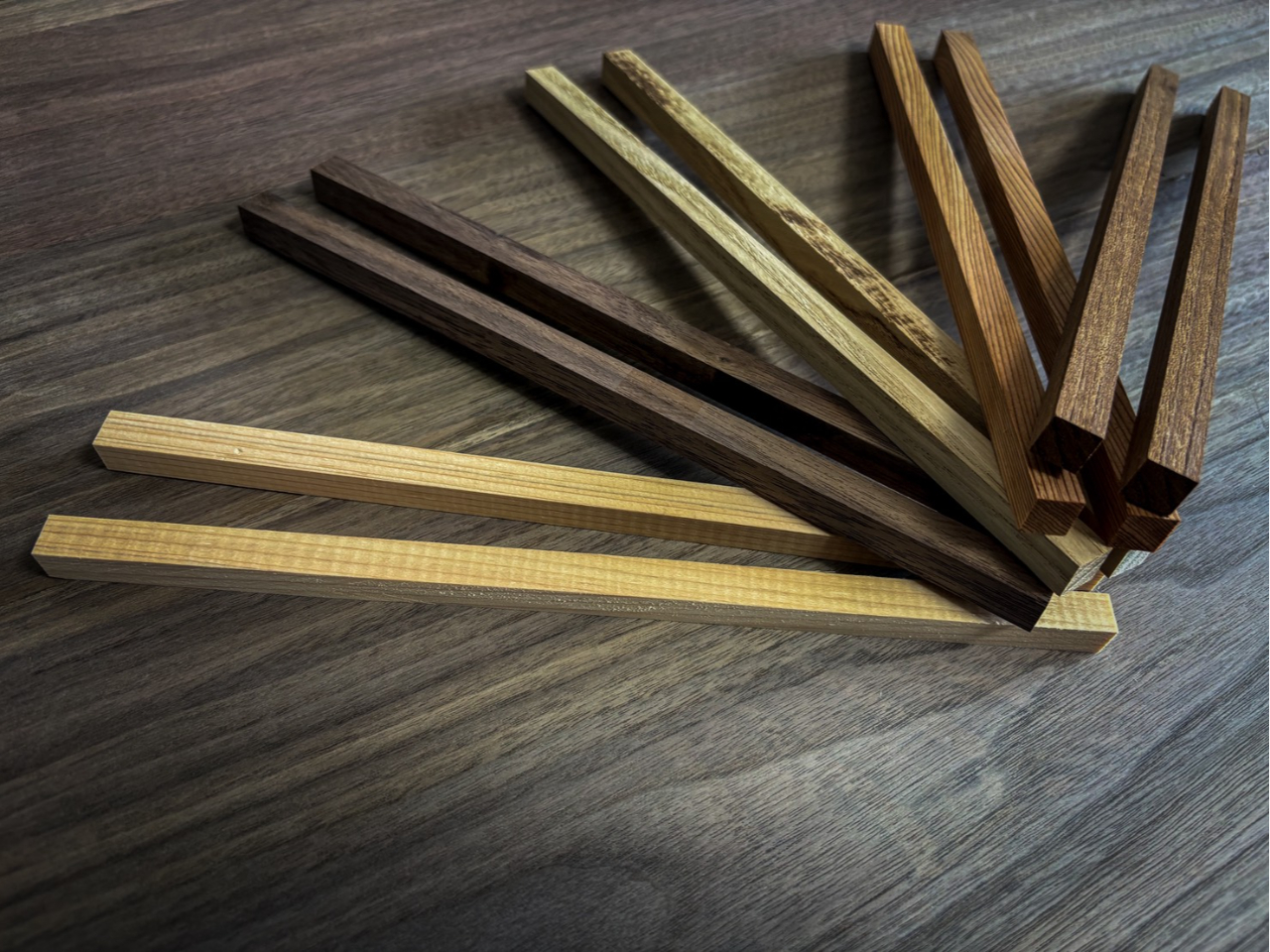 �_���E�Ɉ�����̃I���W�i�������Â���͗��̋L�O��I���W�i���̑��蕨�ɂ����^