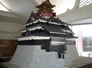 1/20安土城 復元/内藤昌、所蔵/安土城郭資料館