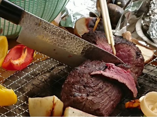 お食事やキャンプ道具はお持ち込みかレンタルをご検討ください。