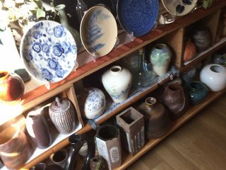 アトリエでは作品を見ることもできます♪