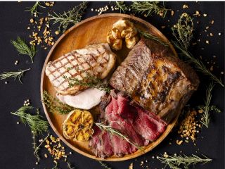 無限ステーキ食べ放題をお楽しみください