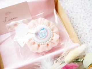 プレゼントにも選ばれるマタニティロゼット♪マタニティマークではなく、真ん中をお名前に変えれば可愛いお名前ロゼットに