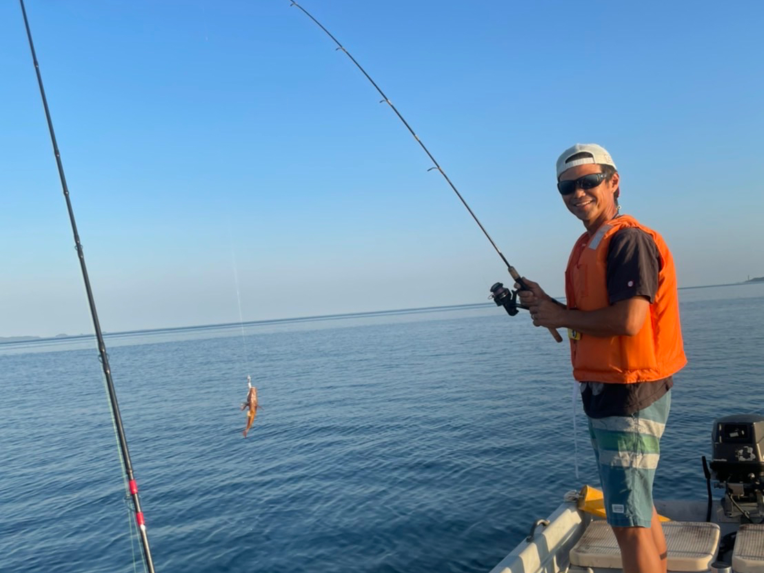 �����[��