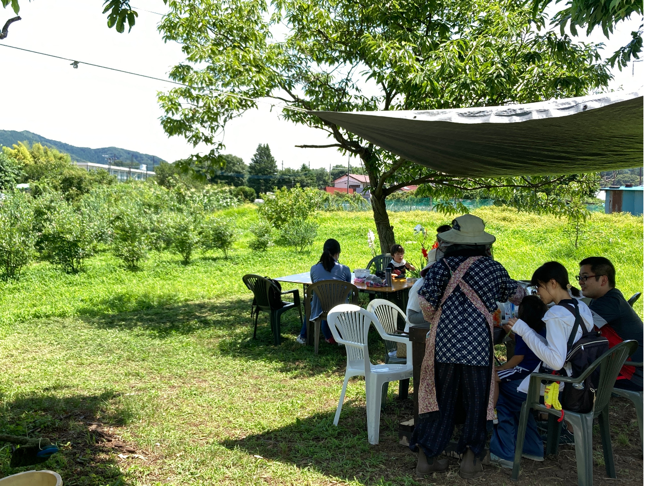 ؉Aƃ^[t̉ɋxeXy[XĂ܂B