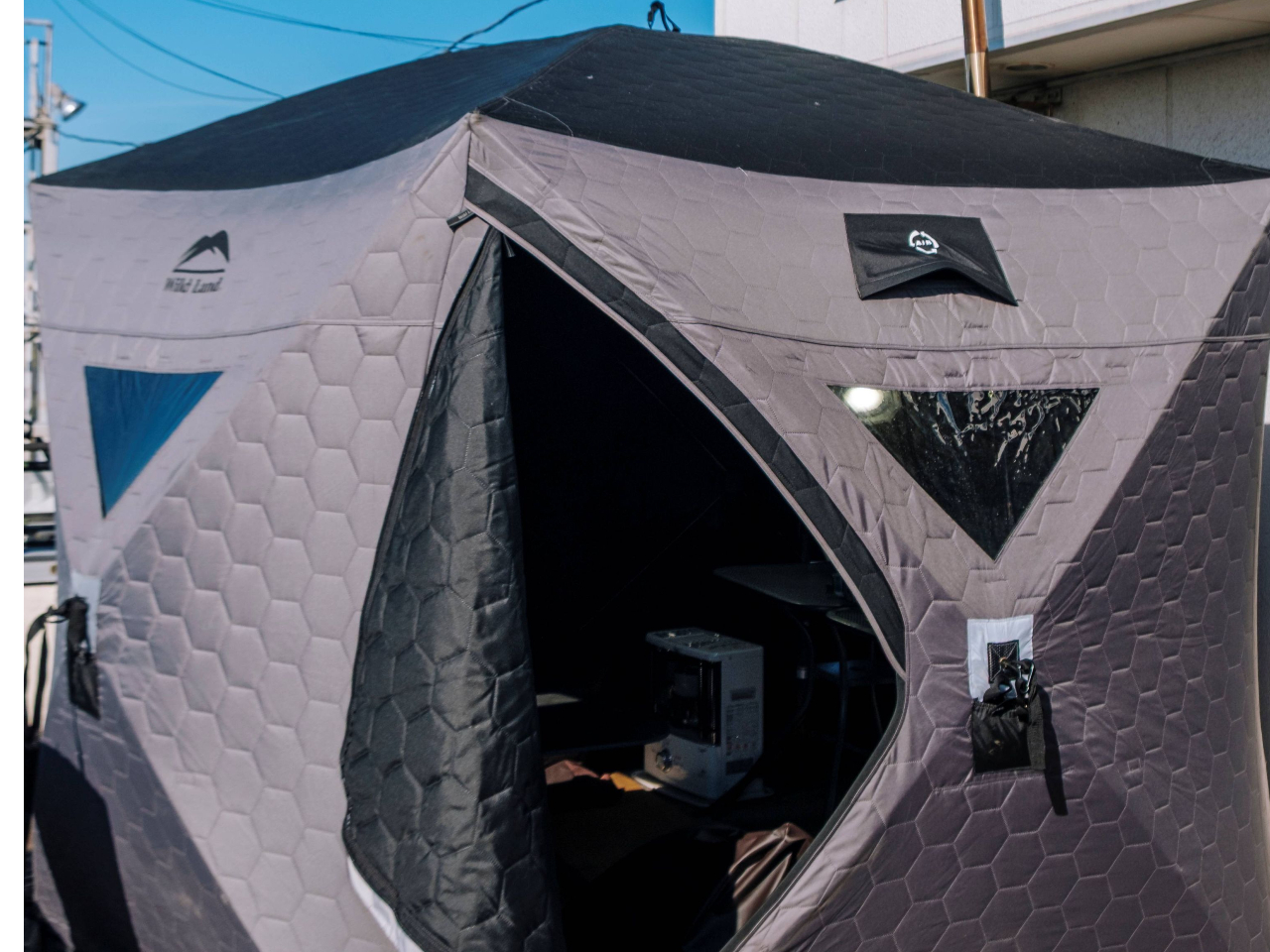 �T�E�i�e���g����܂��I����ł��g�����ꏊ�ŐH�ׂ�܂��I�i�����A���V��̏ꍇ�A�ݒu�ł��Ȃ��ꍇ���������܂��B�j