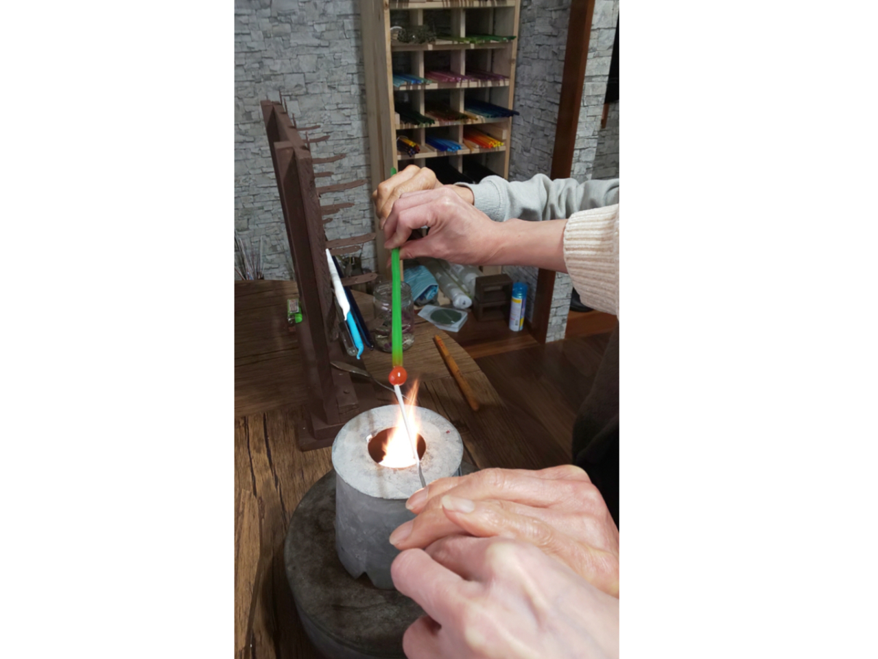 初心者でも大丈夫。講師が丁寧に教えますので、ご安心下さい。