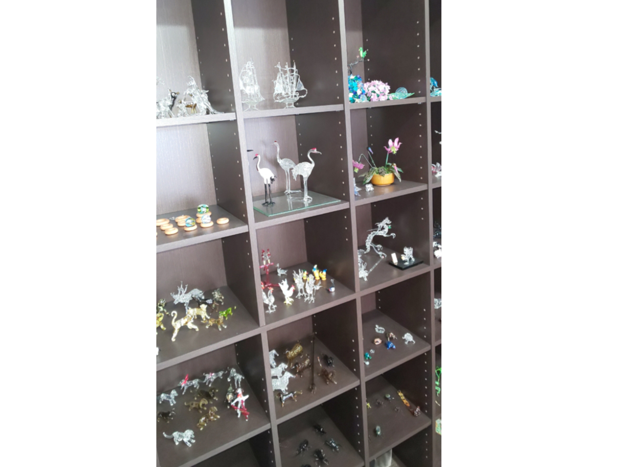 工房にはガラス細工も展示していますので、徐冷時間にご鑑賞いただけます。