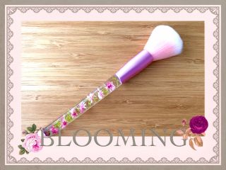 参考例)ハーバリウムフェイス・チークメイクブラシ