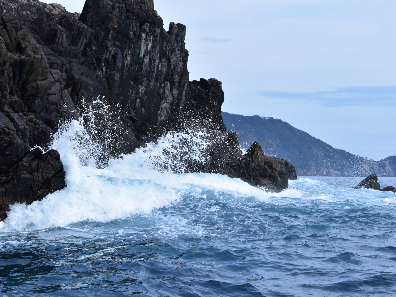 �g����ɓ�����Ƃ���ɃA�h�x���`���[�����o�܂��B