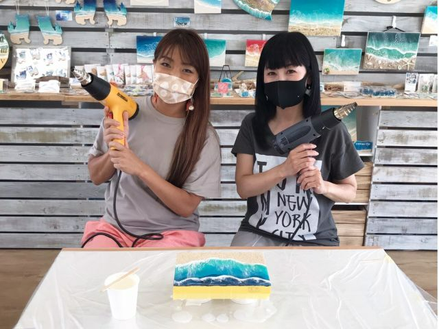 カップル限定】沖縄ペアシーサー作り『海のレジンアート体験