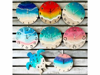 水の様な透明感で固まるエポキシレジンアート!あなただけの壁掛け時計!オリジナルな沖縄の海を!(海の色は一例になります)