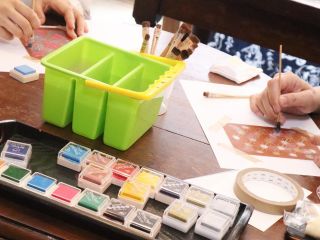 体験中♪好きな色を選んで、自由にアレンジ!