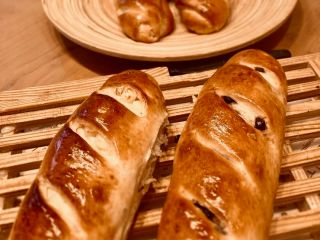 こちらのチーズパン、チョコチップパンを体験していただけます