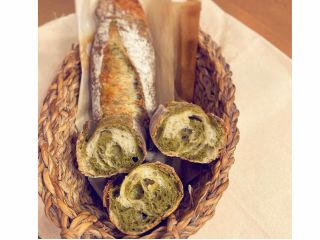 ハードパンの体験コースではこちらのマーブルフィセルを作っていただきます