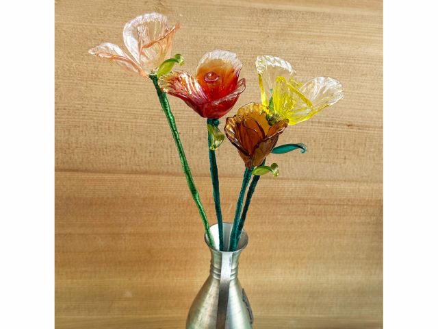 Sサイズ:花びら3枚、ガク2枚 ※リーフはオプションで付けられます。