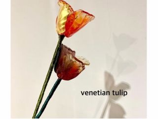 春にぴったりの、ヴェネチアンガラスのチューリップ