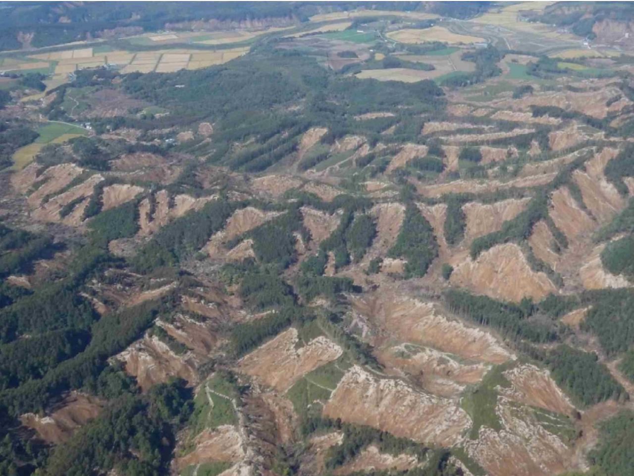 厚真町北部地域の空撮写真