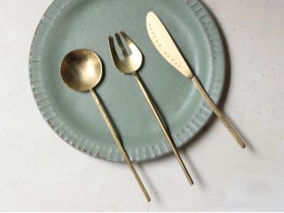 世界に1つだけのカトラリーをつくりませんか♪スプーン以外にもフォーク、バターナイフも作ることができます。