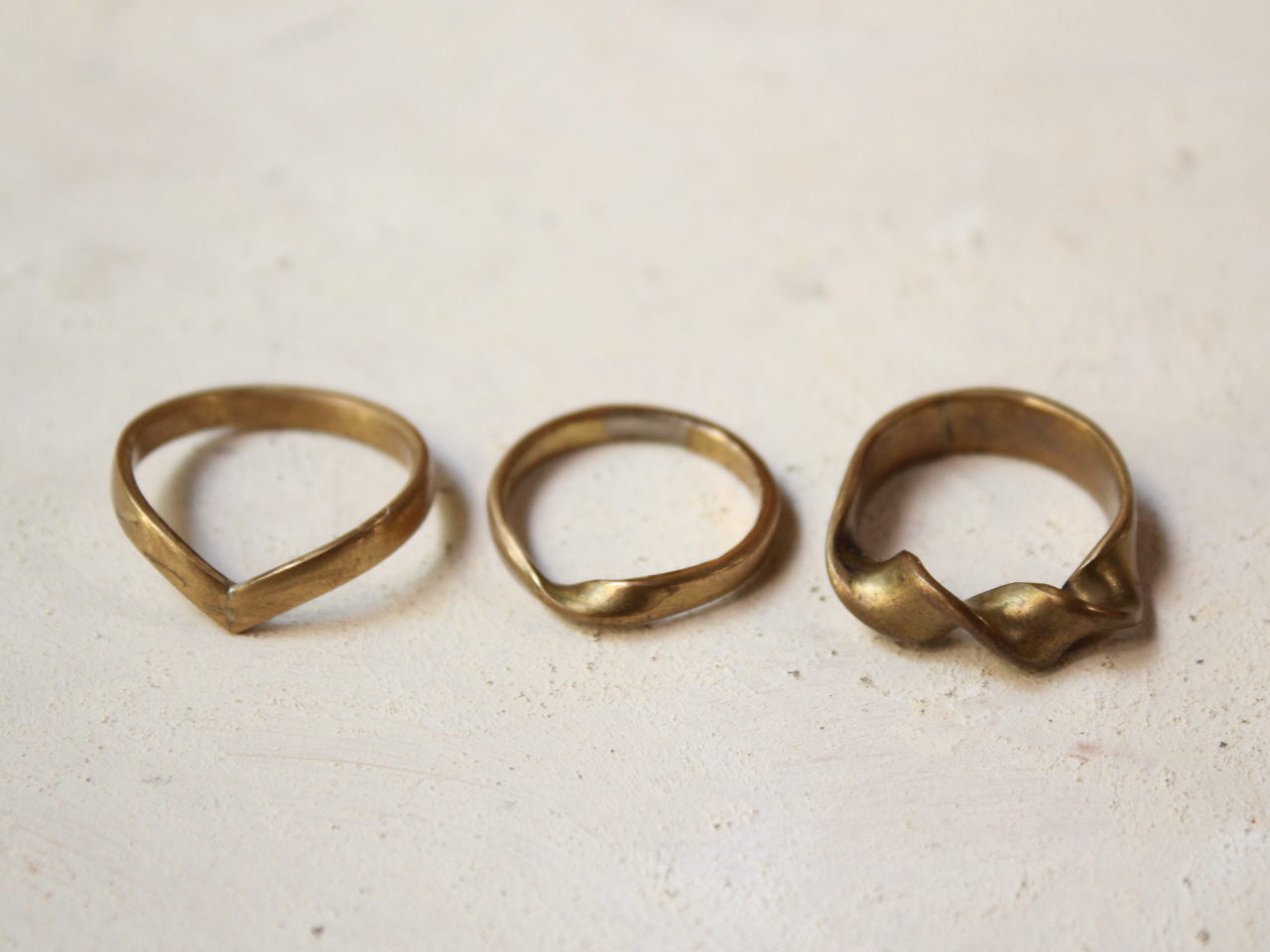 平リング_V字、ひねりリングの画像です。