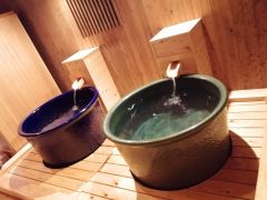 露天風呂  瑠璃と織部