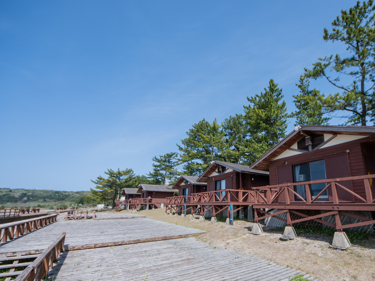 �C�ɖʂ����P�r�����i4�l�p�j