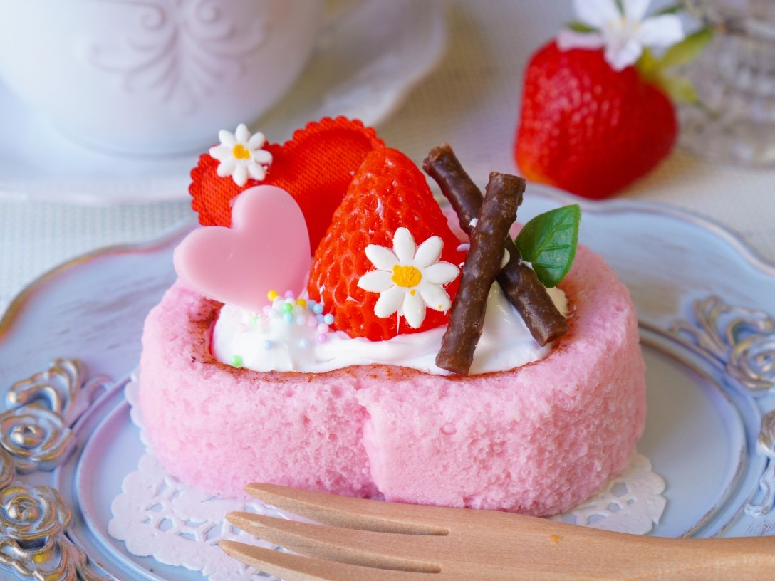 【食品サンプル制作】ロールケーキ 3300円 制作時間は1時間 かわいい食品サン...