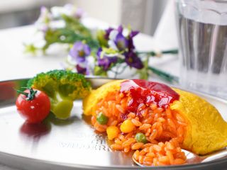 オムライスのトレイ